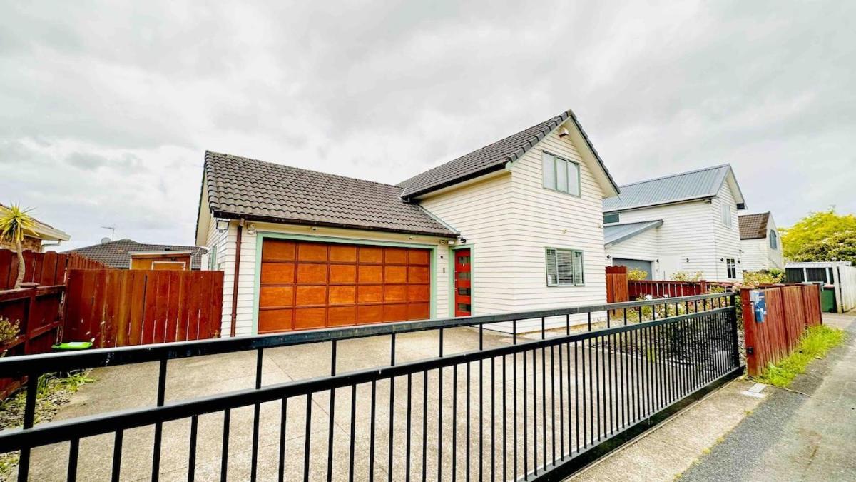 My Castle House Manukau 20 Mins To Airport Holiday home *